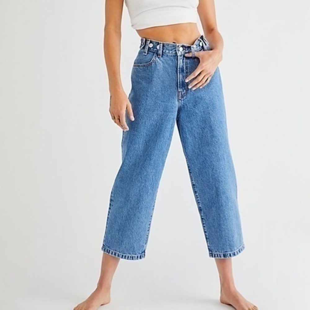 Edwin. Maiia‎ Cropped Wide-Leg Trouser Jeans.